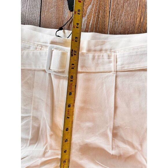 Elizabeth and James NWT High Waist Brady Shorts in Bone, Size Small - Picture 8 of 9